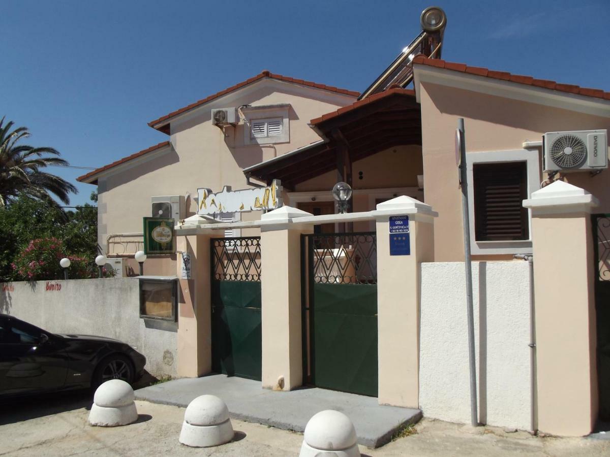 Goga Apartment
