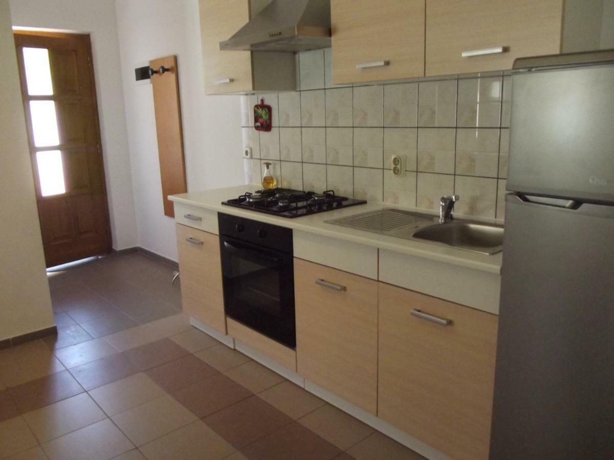 Goga Apartman *